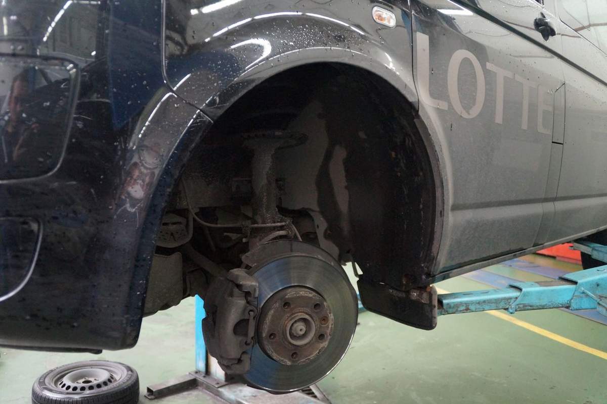 Почему тормозные диски Volkswagen Tuareg надо менять у нас?